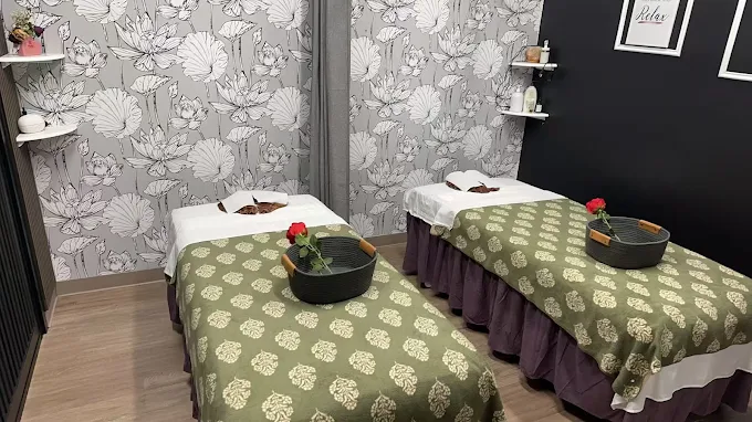 Bloom Massage interior