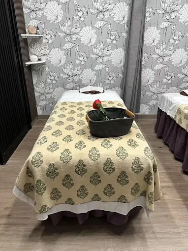 Bloom Massage studio detail